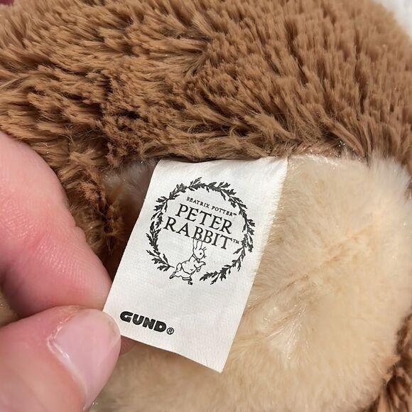 Peter Rabbit Mrs.Rabbit Plush Toy by Gund in good condition 12” tall - Picture 5 of 6